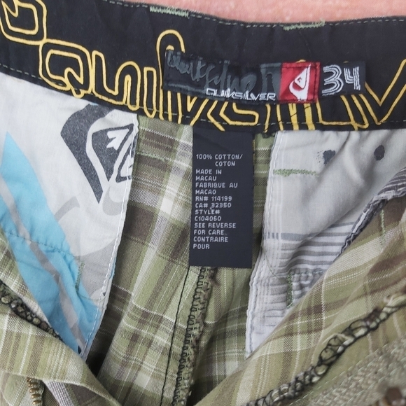 🍄3/50$🍄 QUICKSILVER plaid bermuda shorts sz 34 - Picture 6 of 7